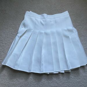 (NWOT) White tennis skirt